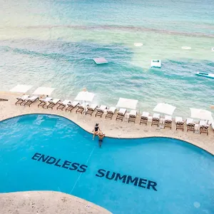 Курортный комплекс Grand Cayman Marriott ****